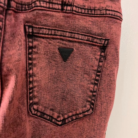 Red Acid Wash Guess Jeans - Picture 2 of 5